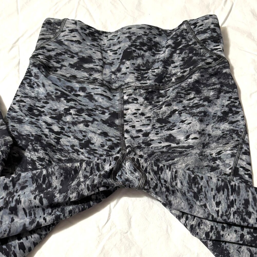 EXCELLENT Lululemon Base Pace High-Rise Tight 25" Estuary Grey Running Leggings - Picture 7 of 10